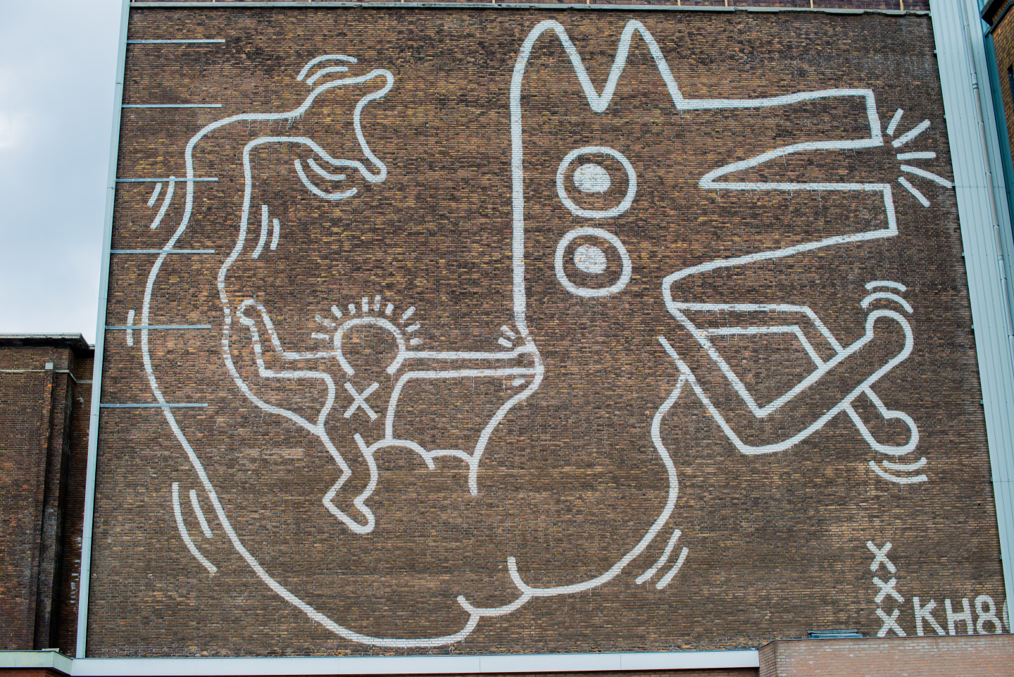 Keith Haring muurschildering, 1986. Foto Hanna Hachula. Artwork © Keith Haring Foundation Keith Haring muurschildering, 1986. Foto Hanna Hachula. Artwork © Keith Haring Foundation