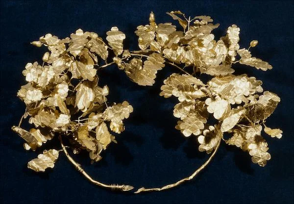 Gold wreath © The Trustees of the British Museum Gold wreath © The Trustees of the British Museum